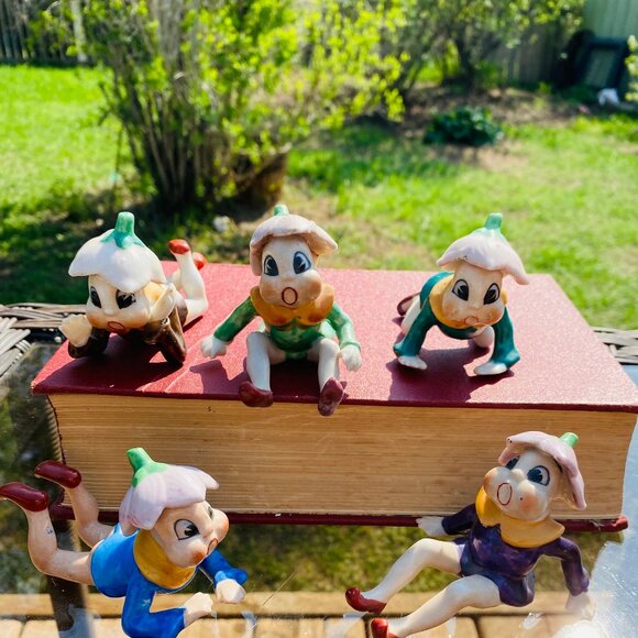 Vintage Occupied Japan Elf Figurines: Blossom Hats, Wee Folks Pixies - Picture 2 of 10